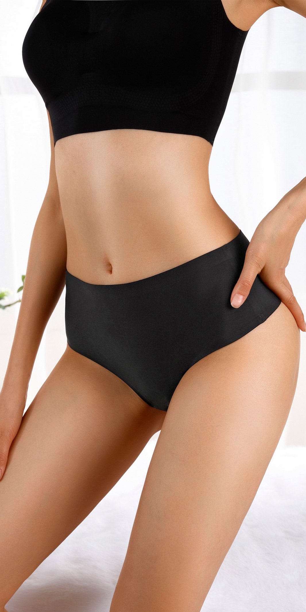 Mid-rise T-shaped Seamless and Simple Design Underwear